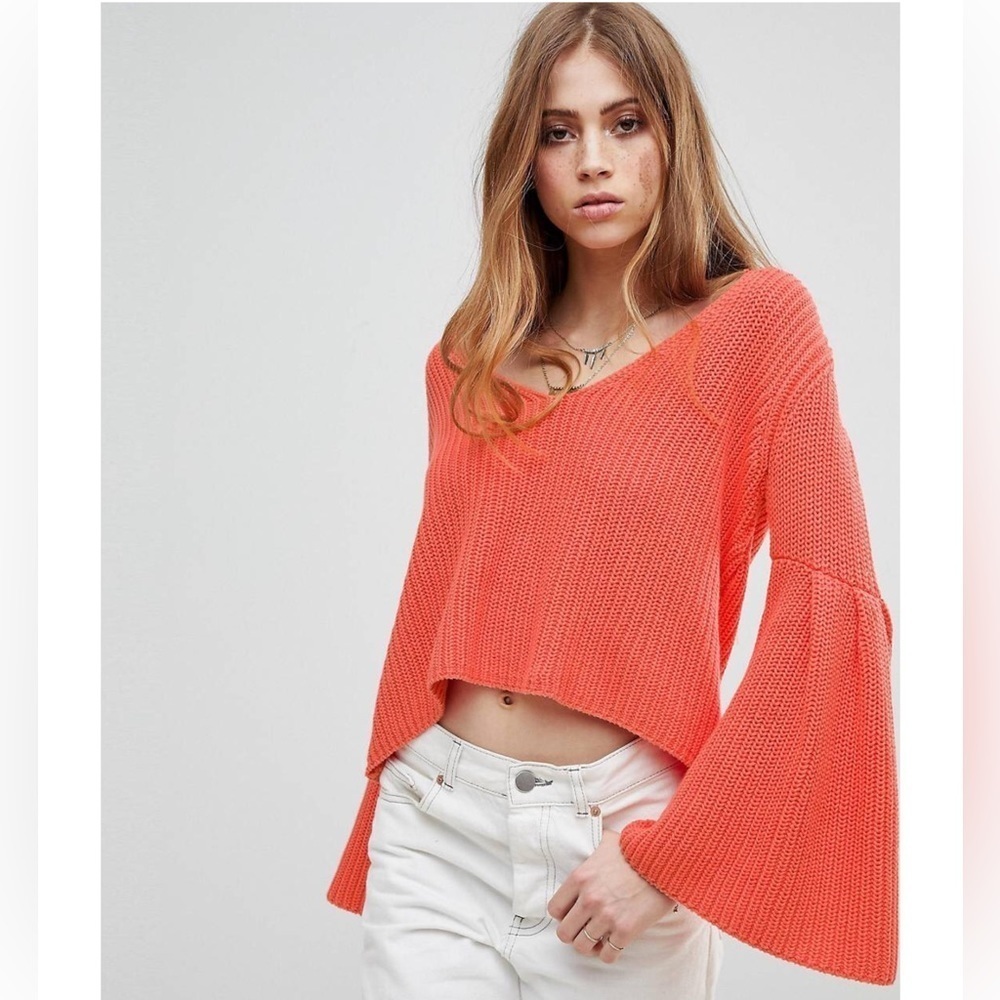 Free People Damsel Flared Sleeve V Neck Sweater Women’s Size Medium NEW